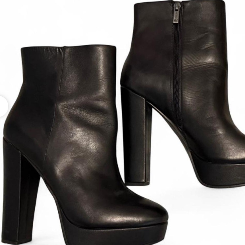 Jessica Simpson Black Leather Platform Ankle Boots